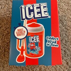 ICEE Slushie Maker - Red & Blue Retro Box